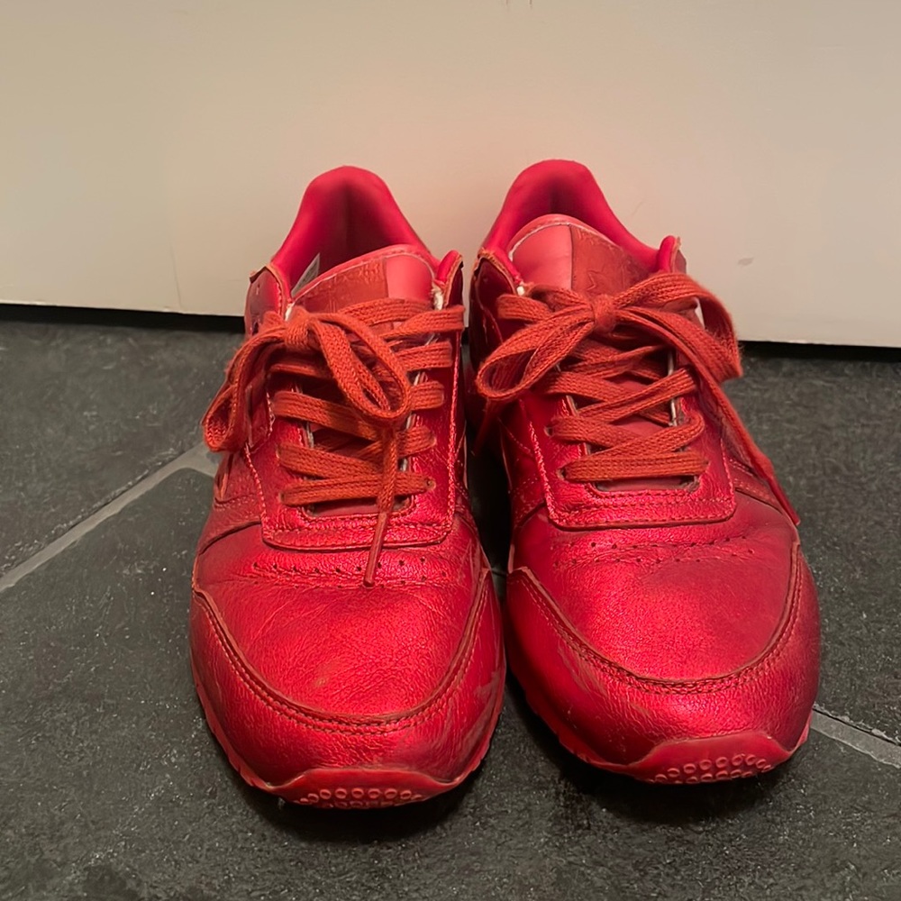 Reebok sneakers, red metallic limited edition